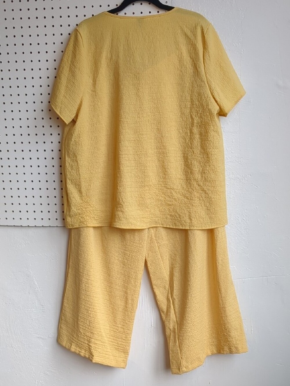 Lightweight Yellow Button-Front Set - Picture 3 of 4